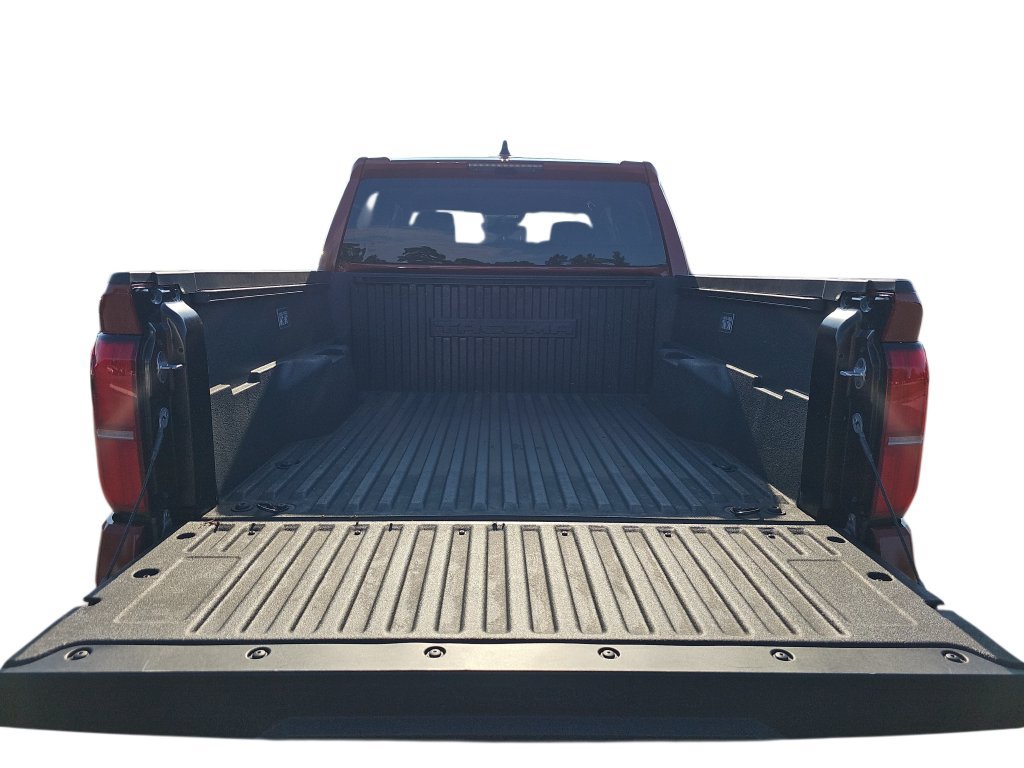 Used 2025 Toyota Tacoma TRD Sport AWD/4WD image 29