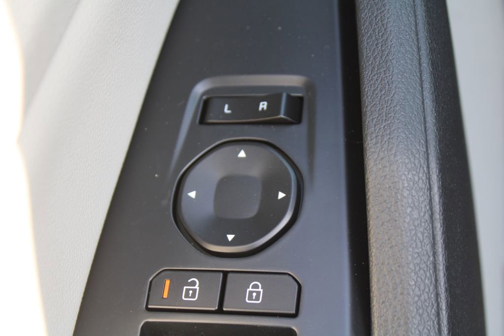 New 2026 Kia Sportage EX FWD image 21