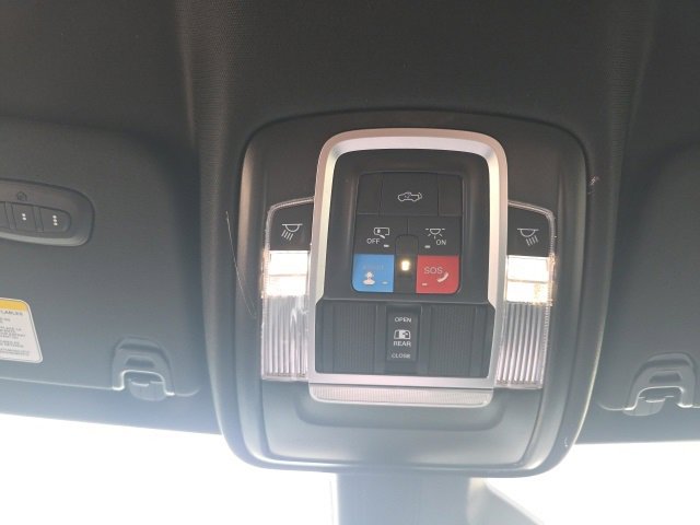 New 2026 RAM 1500 4x4 Crew Cab image 28