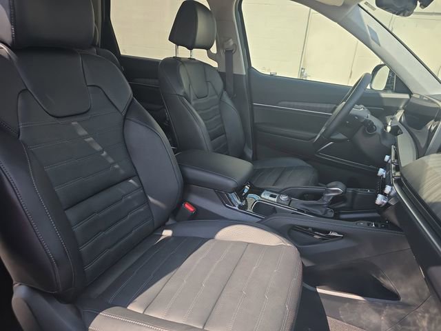 Used 2024 Kia Telluride SX Prestige w/ Towing Package AWD/4WD image 11