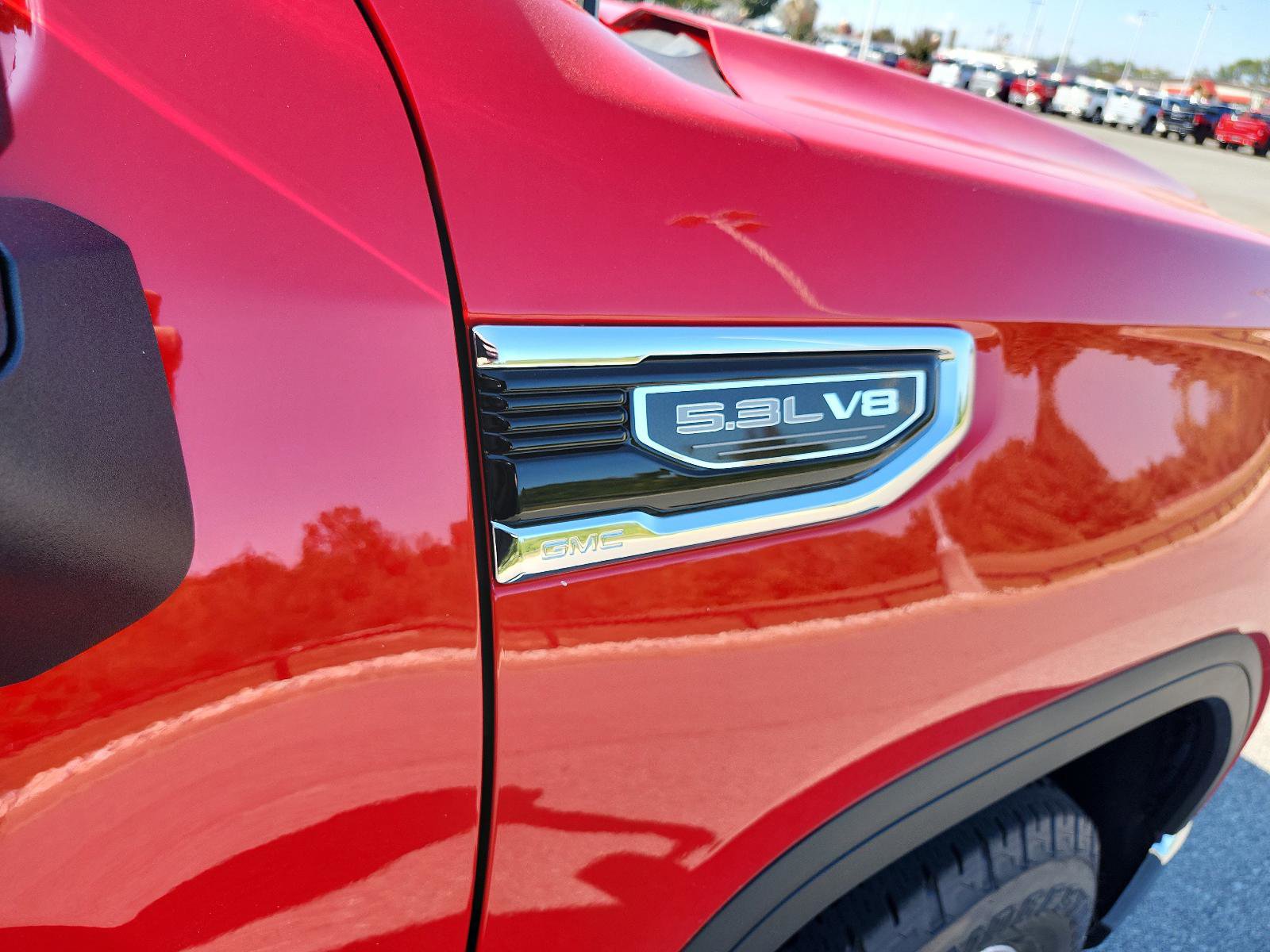 New 2026 GMC Sierra 1500 SLE image 7