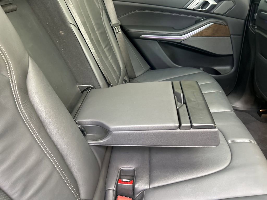 Used 2020 BMW X5 M50i image 32