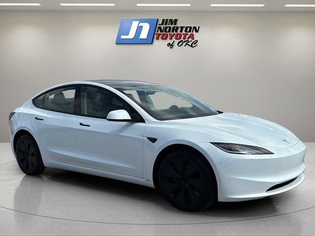 Used 2025 Tesla Model 3 image 3