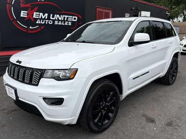 Used 2019 Jeep Grand Cherokee Altitude AWD/4WD image 2