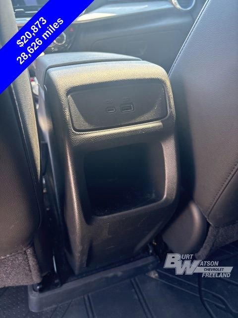 Used 2024 Chevrolet Trax LT w/ Sunroof Package FWD image 31