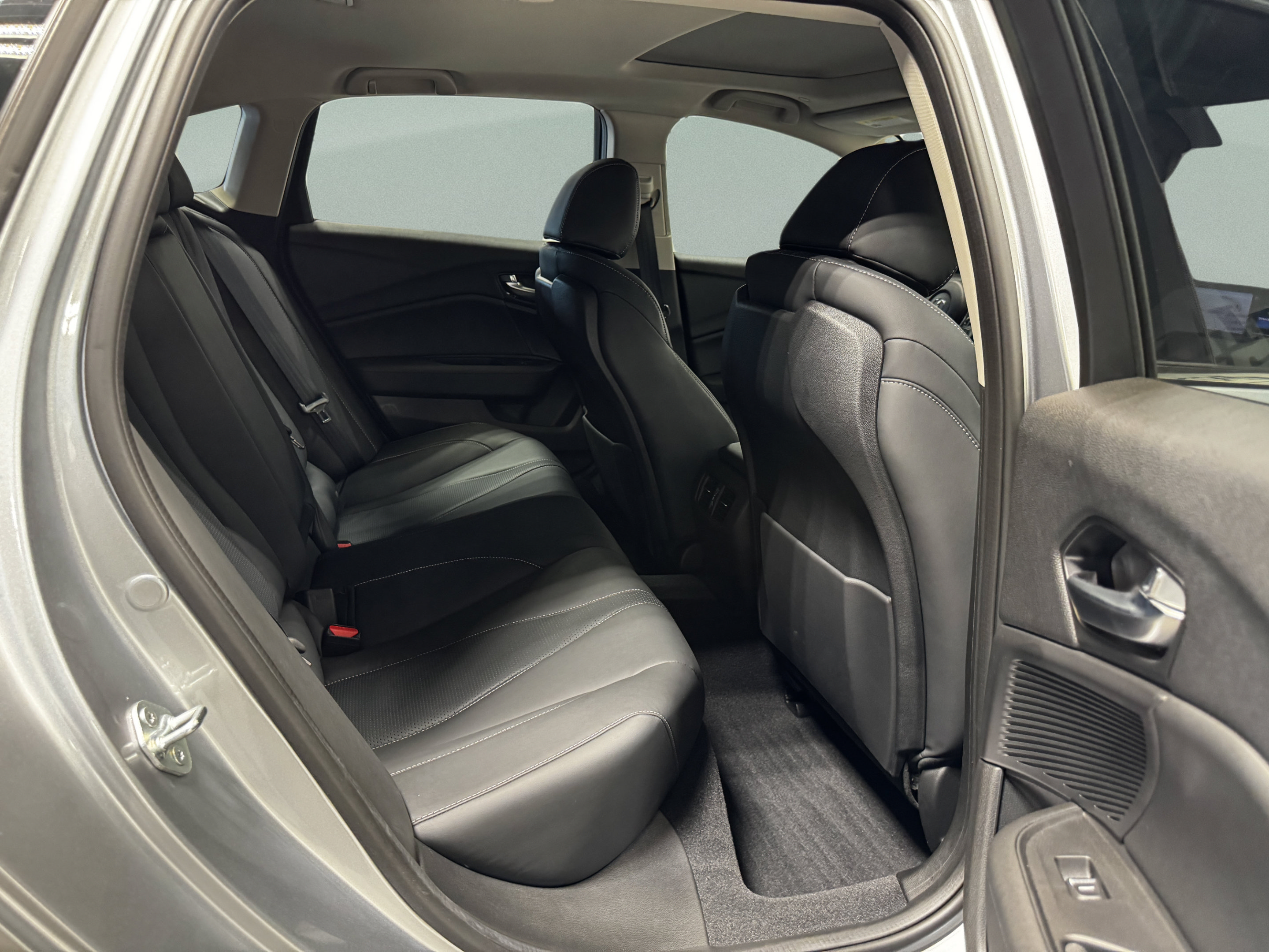 Used 2022 Acura TLX SH-AWD w/ Technology Package image 33