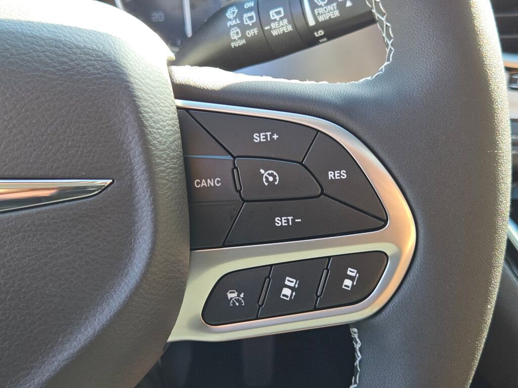 New 2026 Chrysler Pacifica Select image 27
