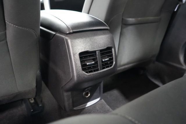 Used 2019 Ford Fusion SE image 27