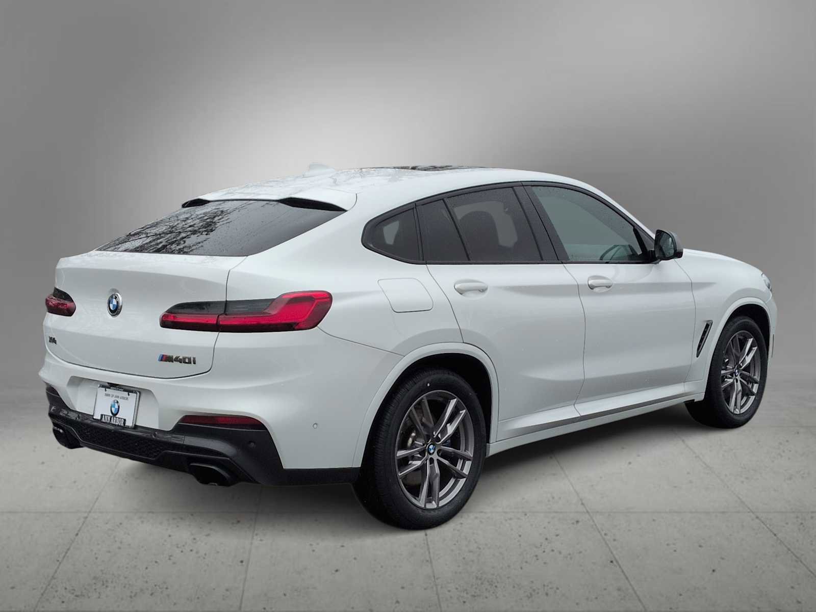 Used 2021 BMW X4 M40i image 8