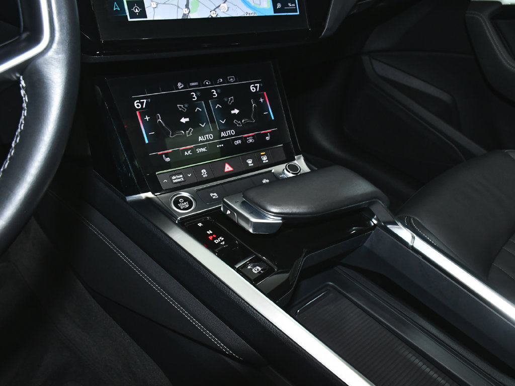 Used 2024 Audi Q8 e-tron Premium AWD/4WD image 43