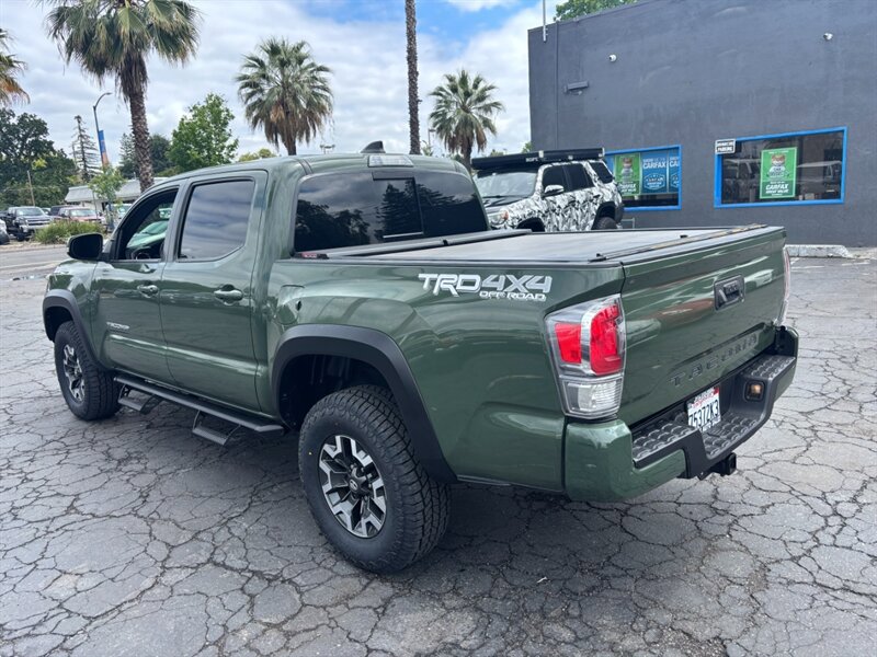 Used 2021 Toyota Tacoma TRD Off-Road AWD/4WD image 7