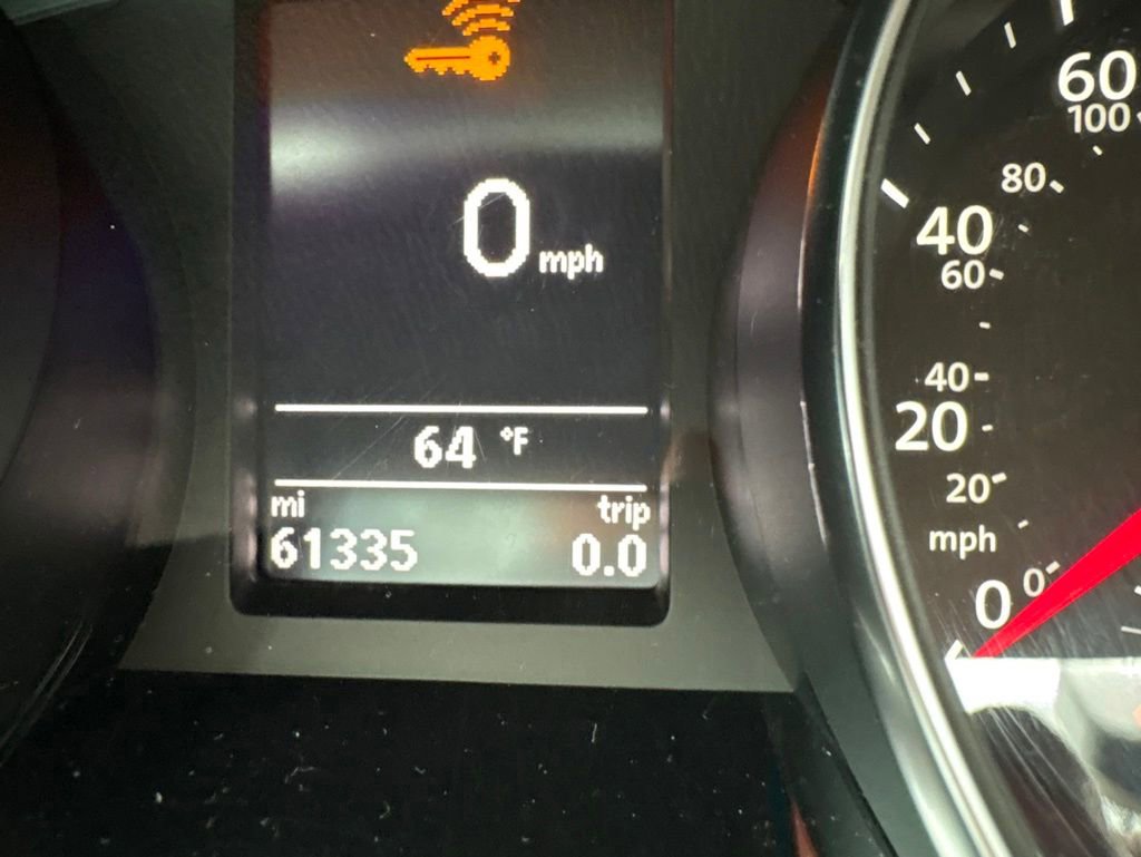 Used 2017 Volkswagen Passat 1.8T SE FWD image 16