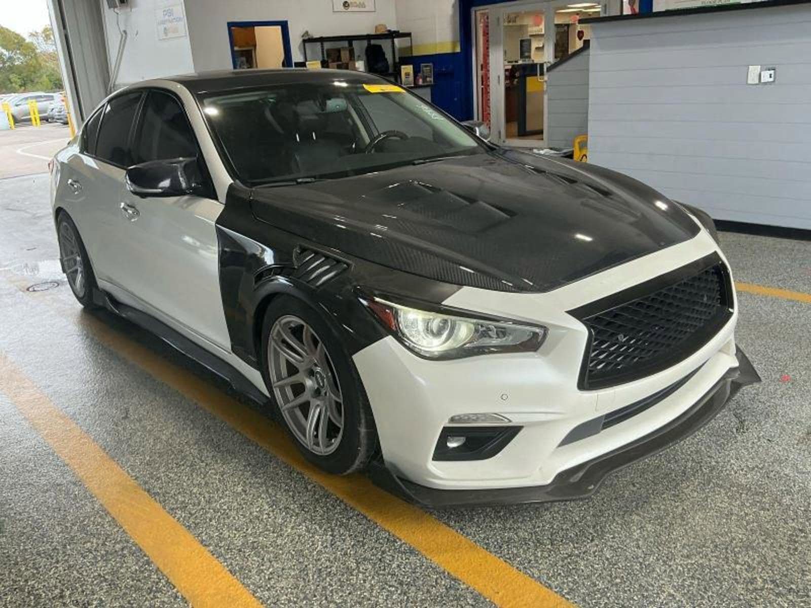 Used 2019 INFINITI Q50 Luxe w/ Essential Package (3.0T Luxe) image 7