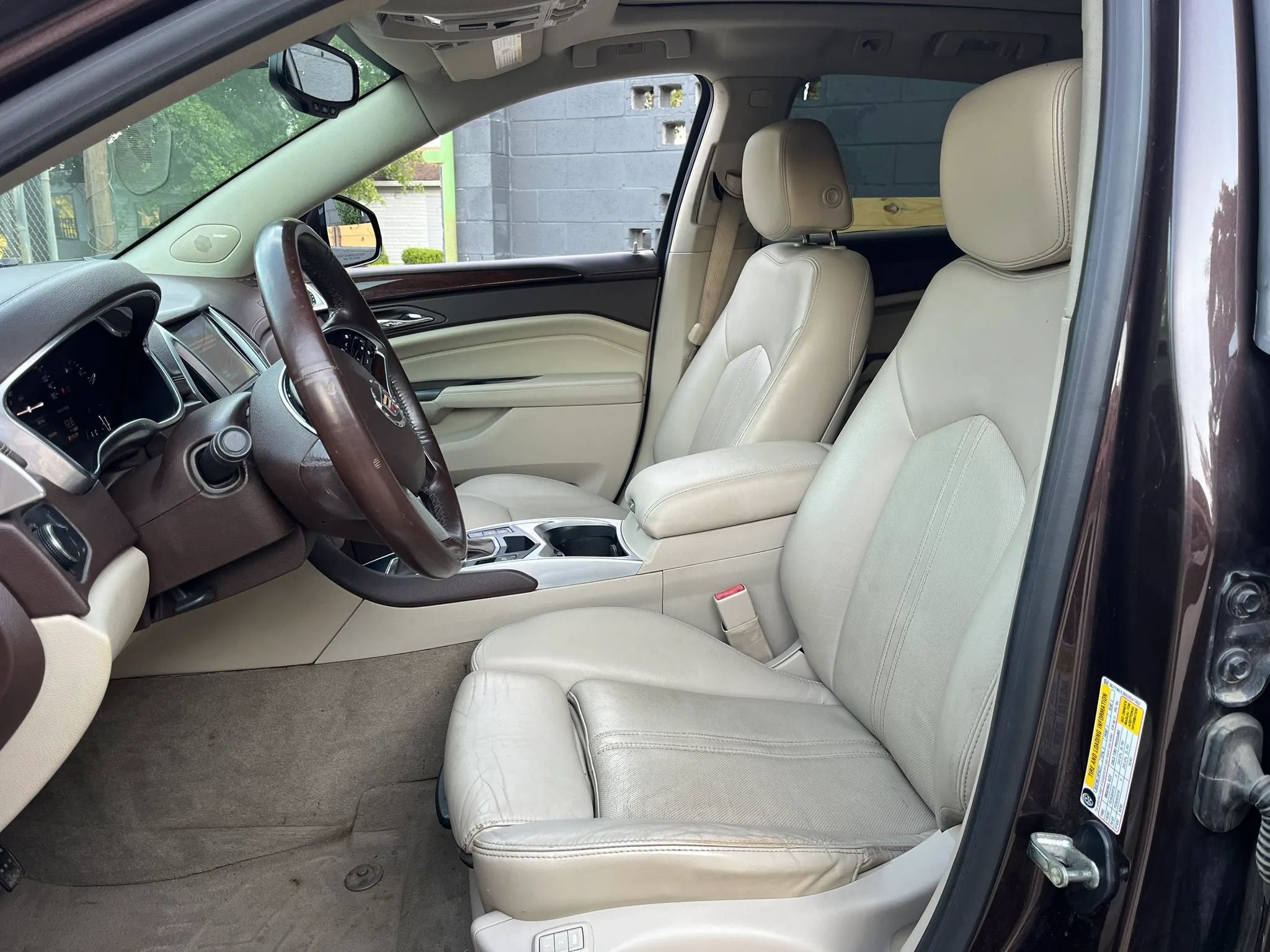 Used 2016 Cadillac SRX Luxury w/ Driver Awareness Package AWD/4WD image 10