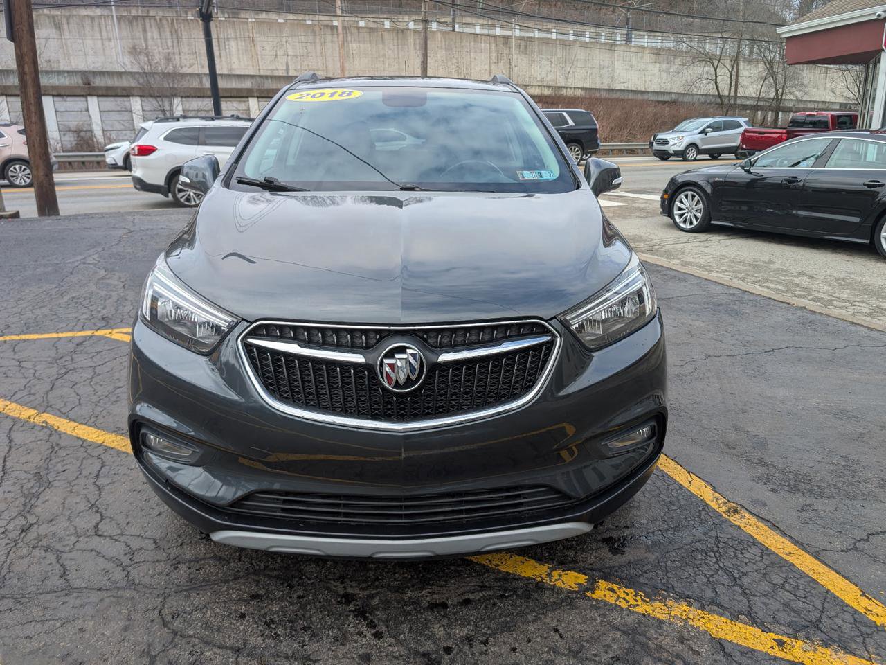 Used 2018 Buick Encore Preferred image 2