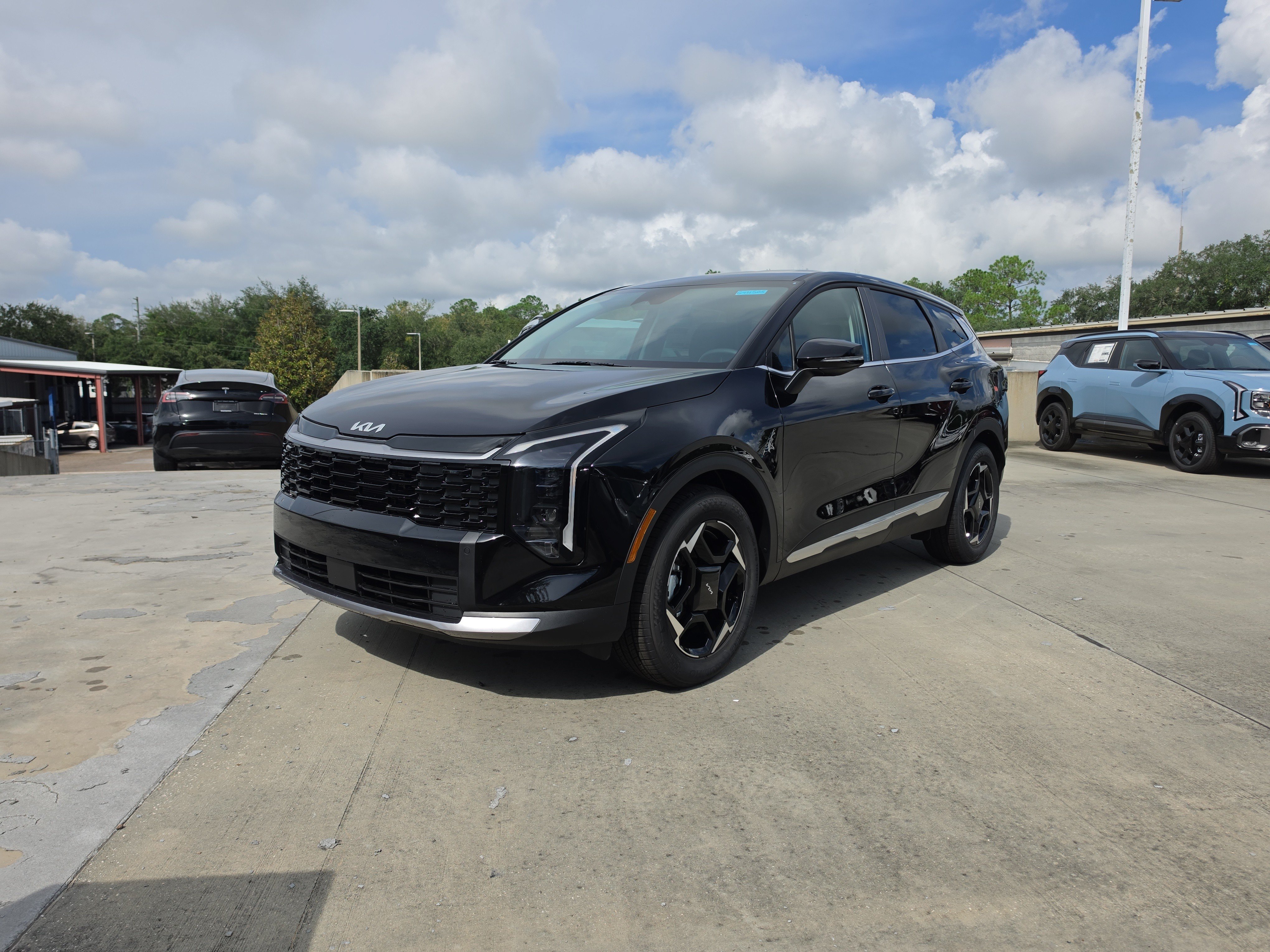 New 2027 Kia Sportage EX FWD image 4