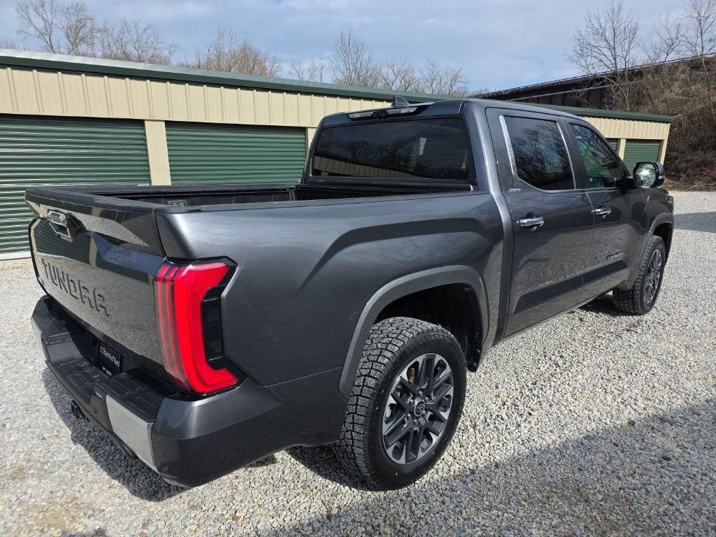 Used 2024 Toyota Tundra Limited AWD/4WD image 8