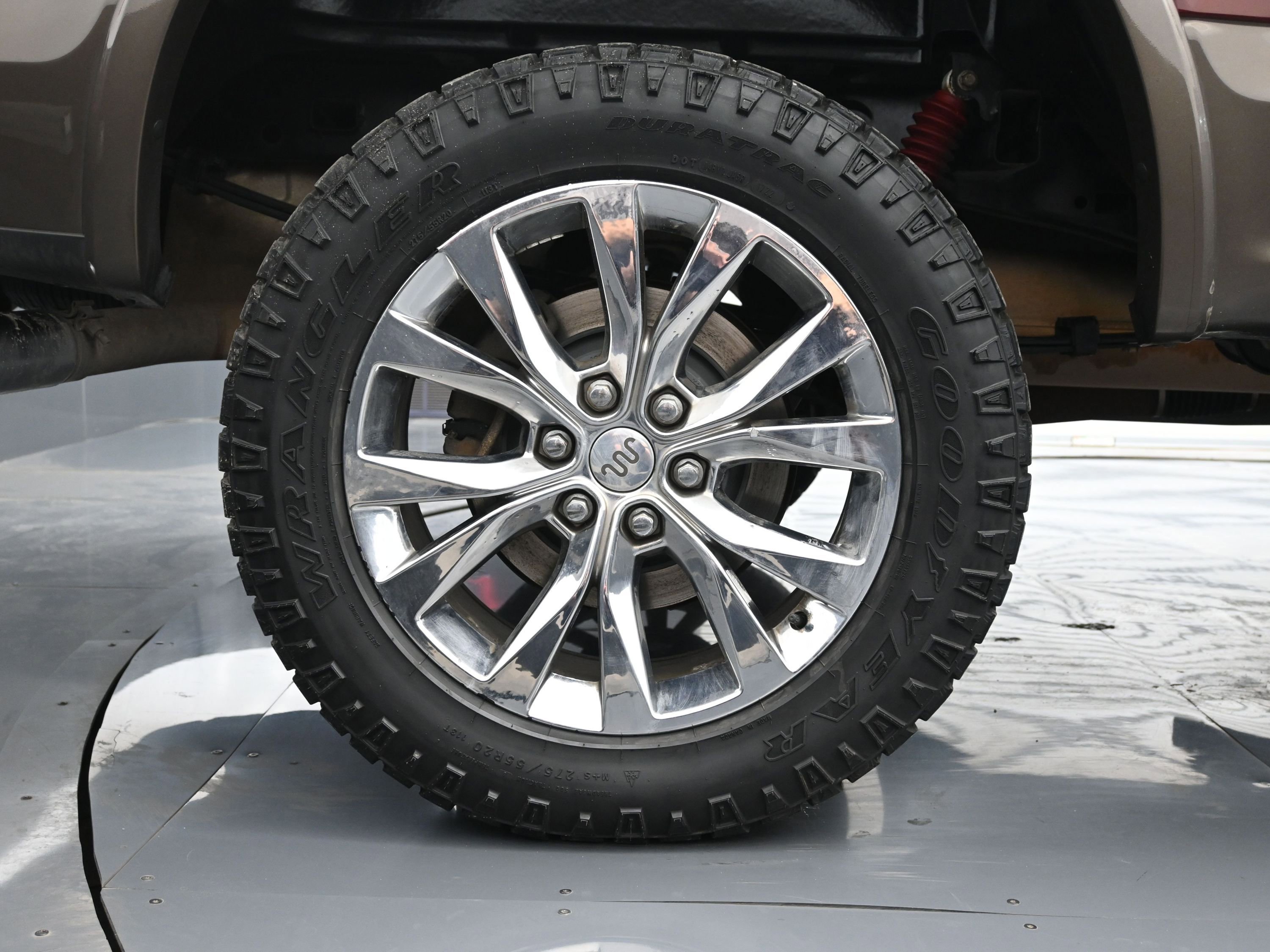 Used 2016 Ford F150 King Ranch w/ Equipment Group 601A Luxury image 18