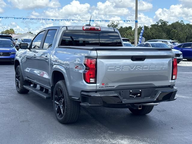 Used 2025 Chevrolet Colorado Z71 w/ Technology Package AWD/4WD image 9