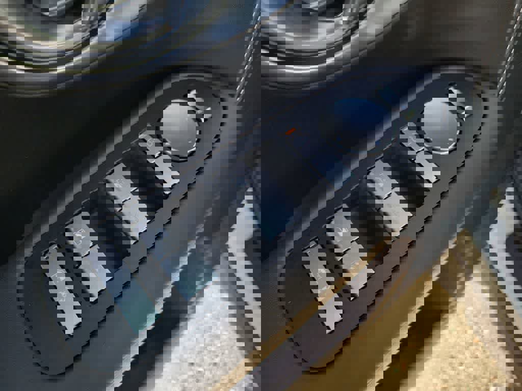 New 2026 Hyundai Ioniq 9 SE image 18