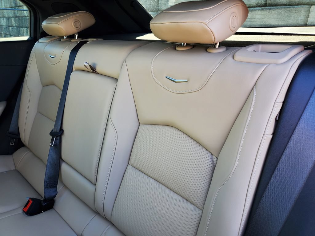 Certified 2024 Cadillac XT4 Premium Luxury AWD/4WD image 34