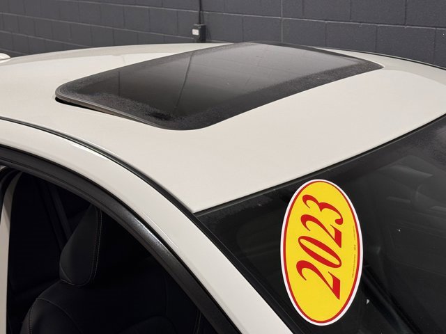 Used 2023 Nissan Altima 2.5 SR w/ SR Premium Package image 9