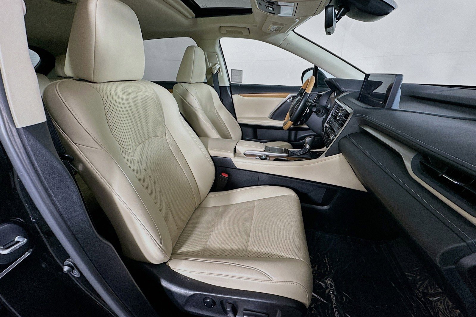 Used 2021 Lexus RX 350 FWD w/ Premium Package image 8