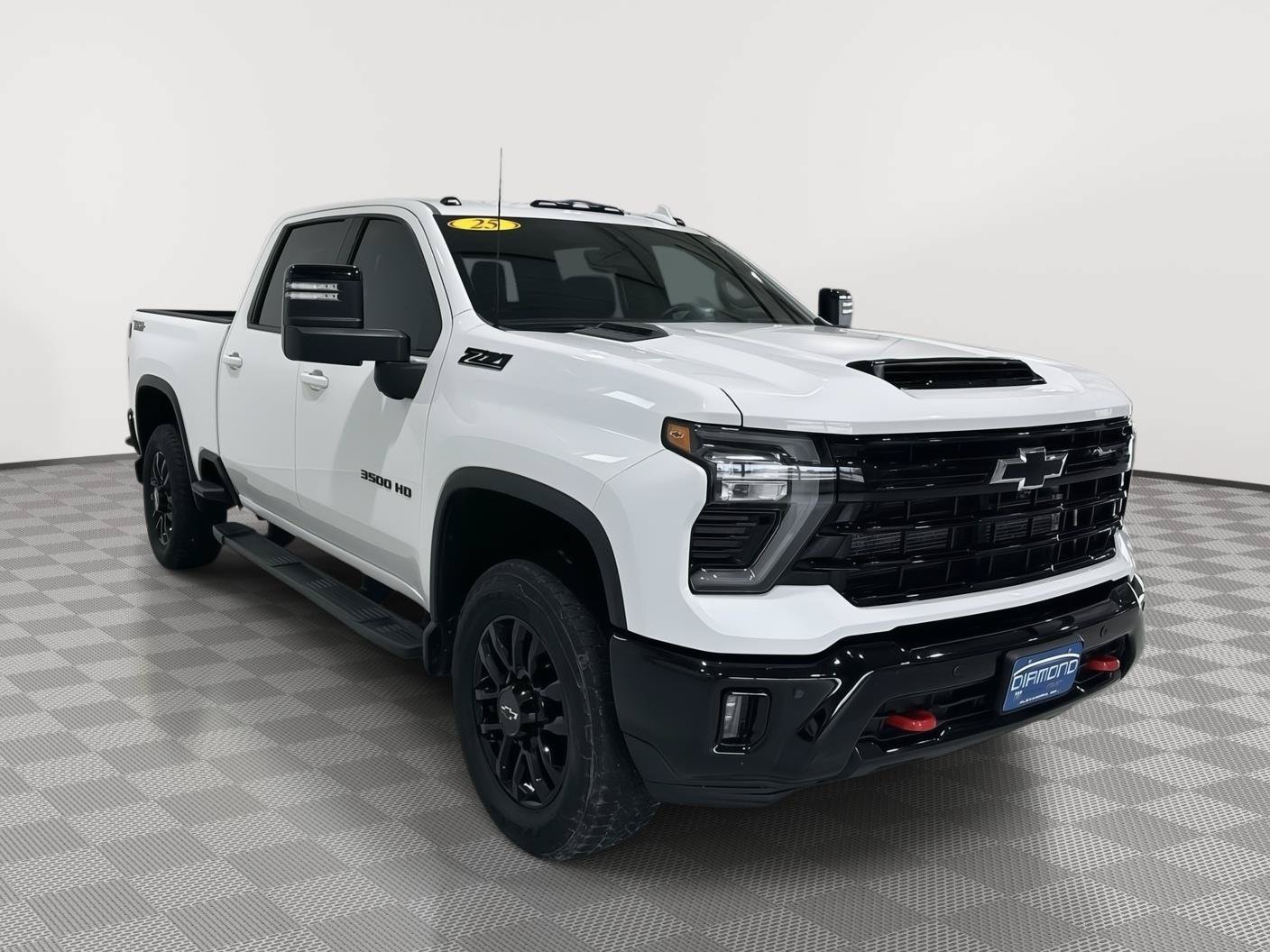 Used 2025 Chevrolet Silverado 3500 LTZ w/ LTZ Plus Package AWD/4WD image 7