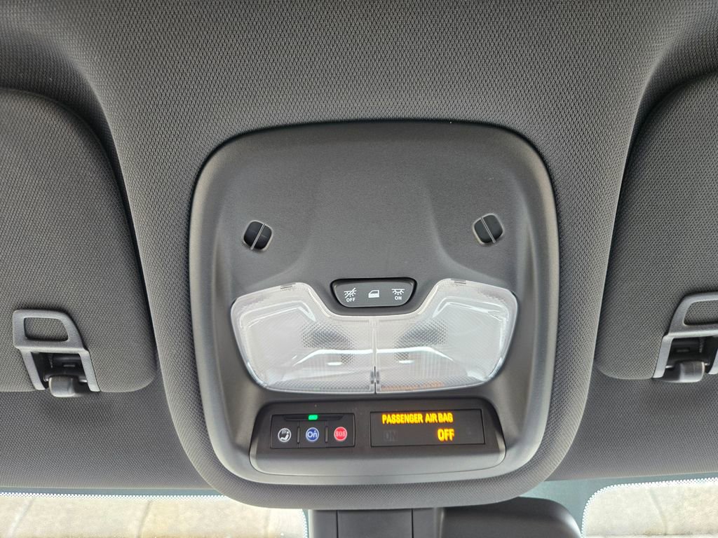 Used 2023 Chevrolet TrailBlazer RS image 29