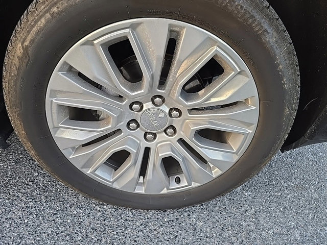 Certified 2022 GMC Sierra 1500 Denali w/ Denali Premium Package image 14