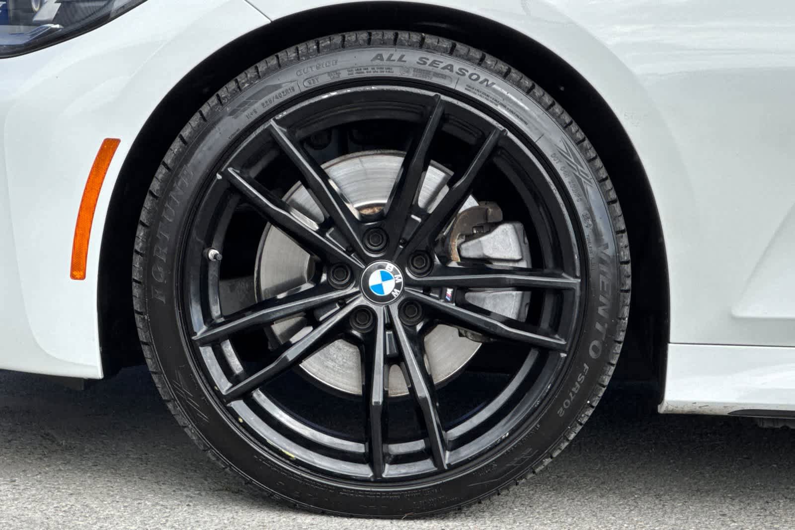 Used 2022 BMW 330i Sedan w/ M Sport Package RWD image 27