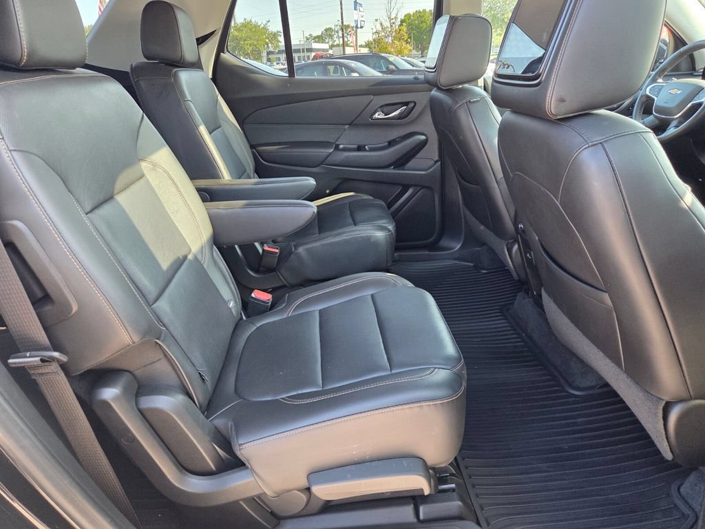 Used 2020 Chevrolet Traverse Premier FWD image 17
