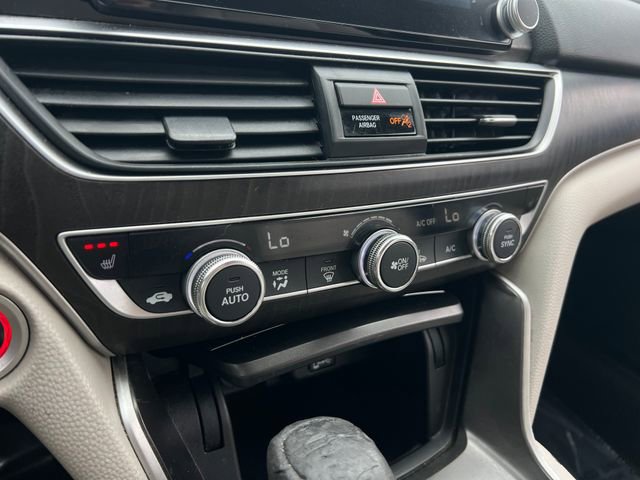 Used 2018 Honda Accord EX image 25