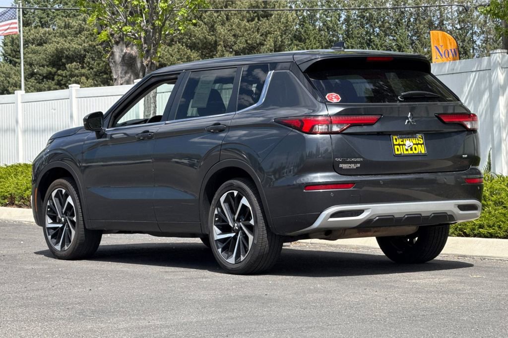 Used 2024 Mitsubishi Outlander SE AWD/4WD image 6