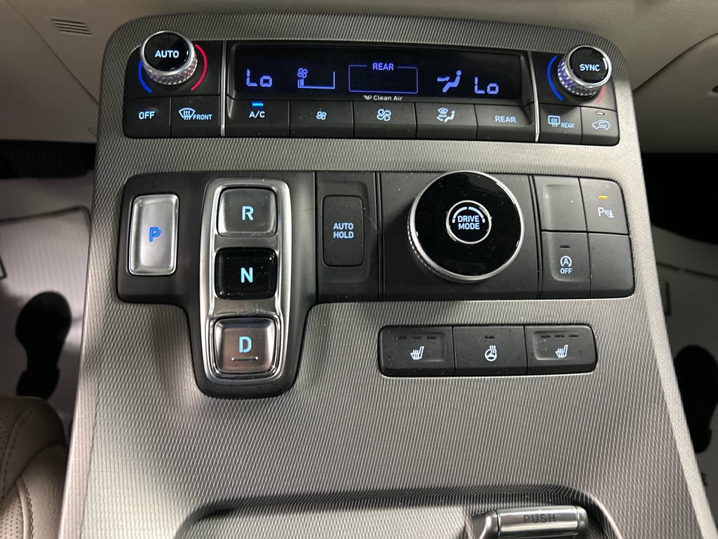 Used 2022 Hyundai Palisade SEL w/ Premium Package FWD image 18