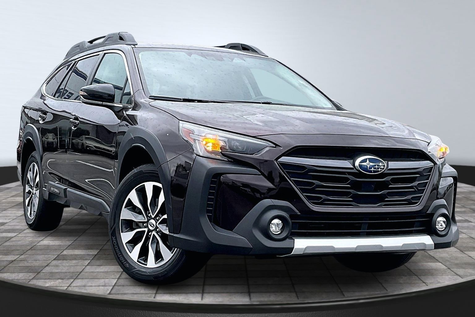 Used 2024 Subaru Outback Limited AWD/4WD image 10