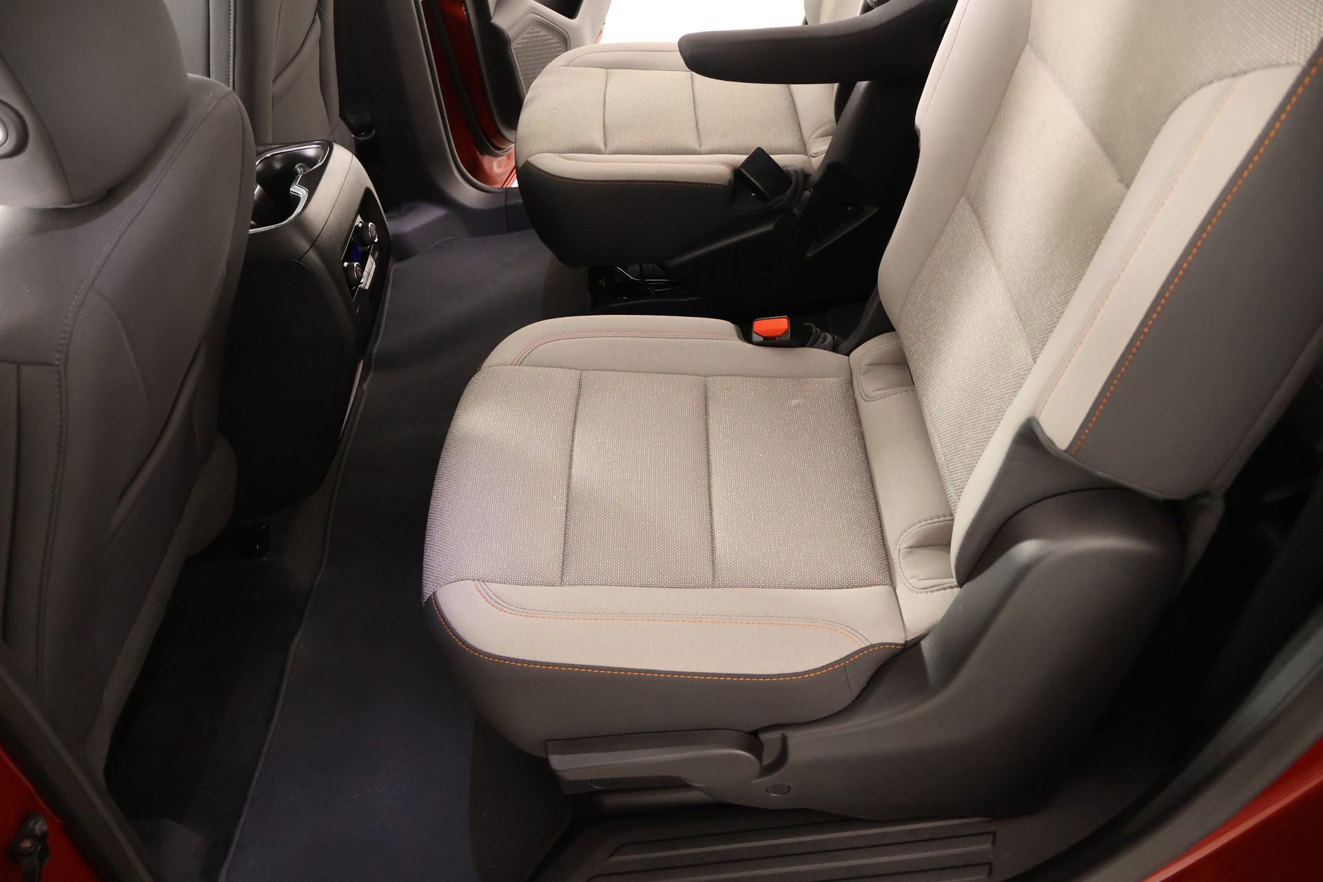 Used 2025 Chevrolet Traverse LT w/ Sun and Wheel Package image 11