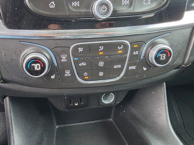 Used 2018 Chevrolet Traverse LT w/ LPO, Floor Liner Package AWD/4WD image 20