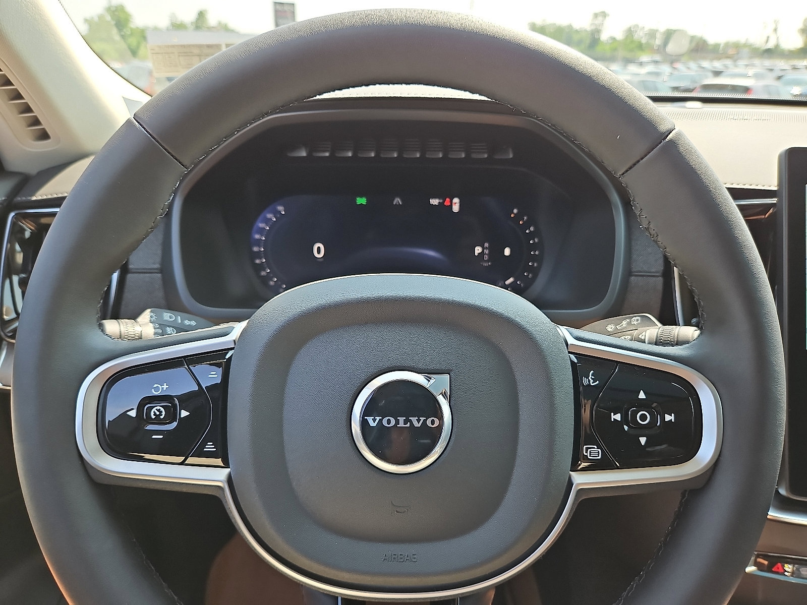 New 2026 Volvo XC90 B6 Ultra image 18