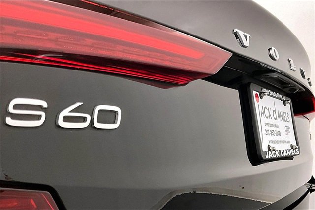 Used 2019 Volvo S60 T5 Momentum w/ Premium Package image 32