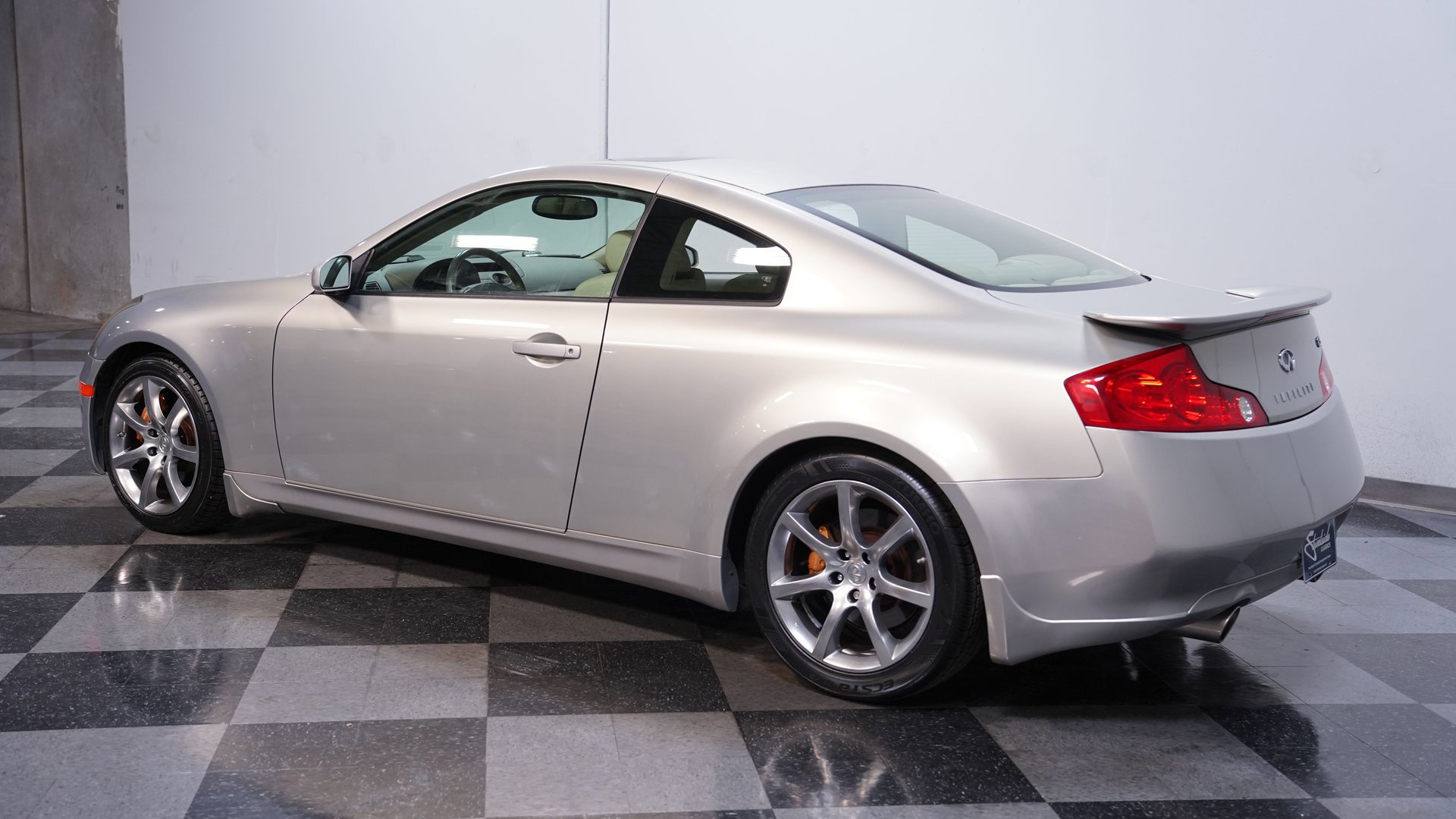 Used 2004 INFINITI G35 Coupe w/ Premium Pkg image 7