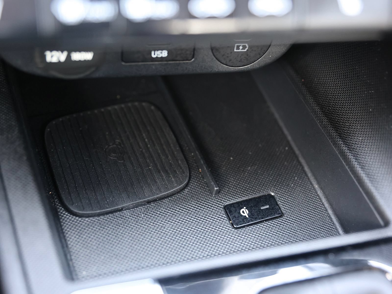 Certified 2025 Hyundai Elantra SEL FWD image 28