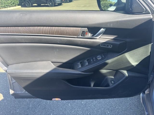 Used 2022 Honda Accord EX-L image 12