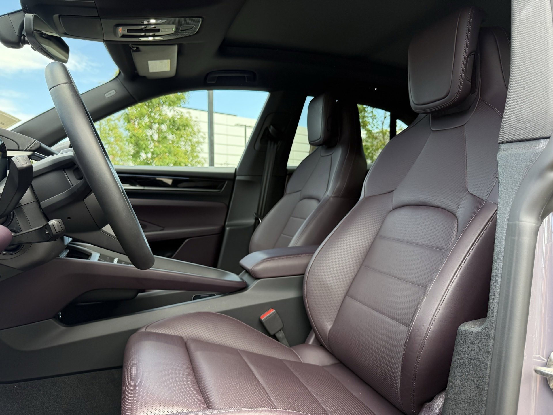 Used 2025 Porsche Macan Electric image 5