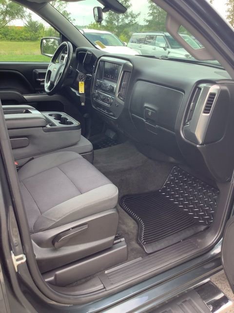 Used 2018 Chevrolet Silverado 1500 LT w/ LT Eassist Package image 25