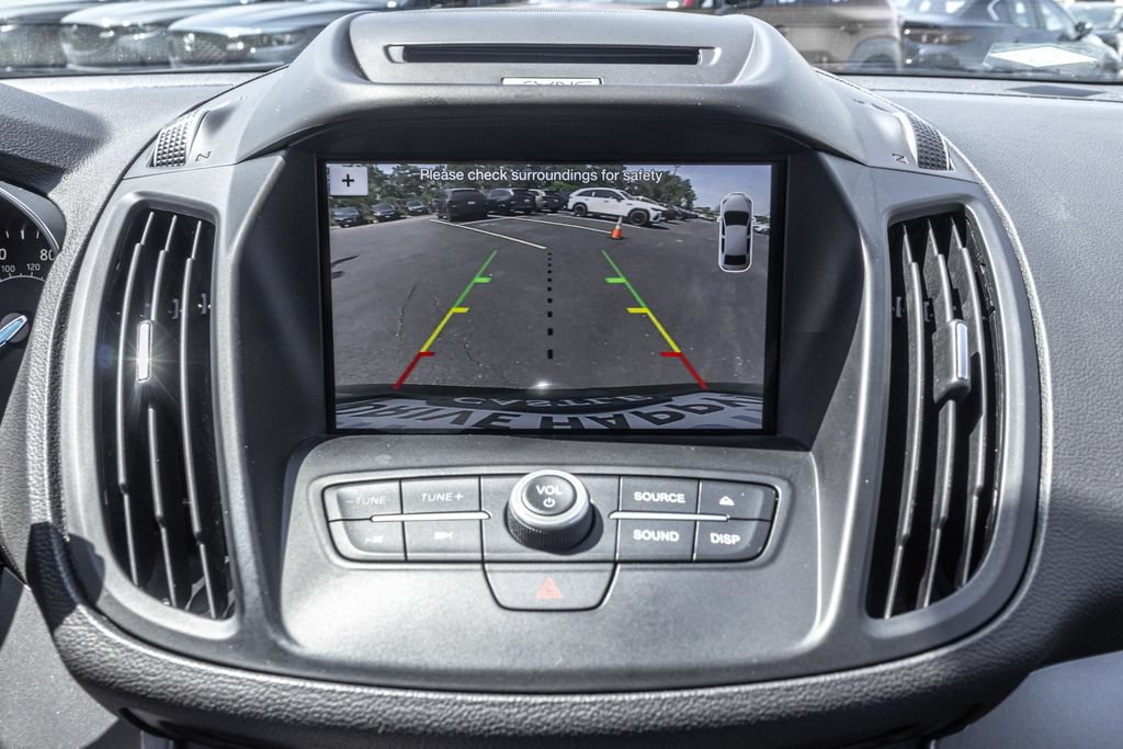 Used 2017 Ford Escape SE w/ Equipment Group 201A AWD/4WD image 19