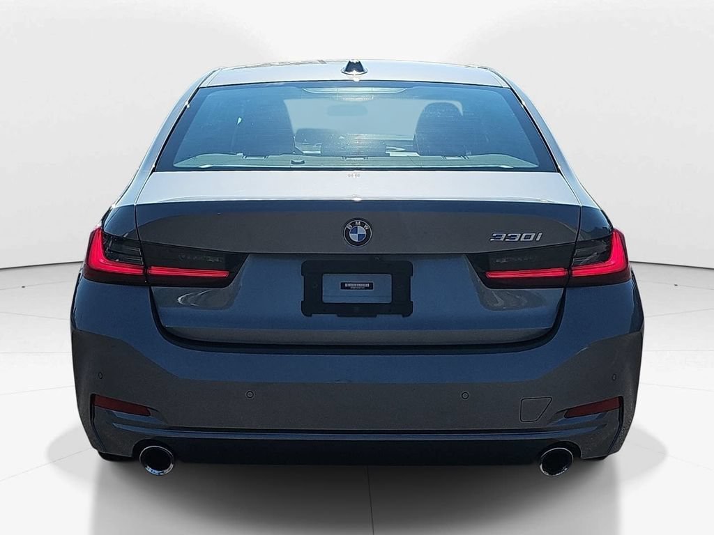Used 2023 BMW 330i Sedan w/ Driving Assistance Package RWD image 7