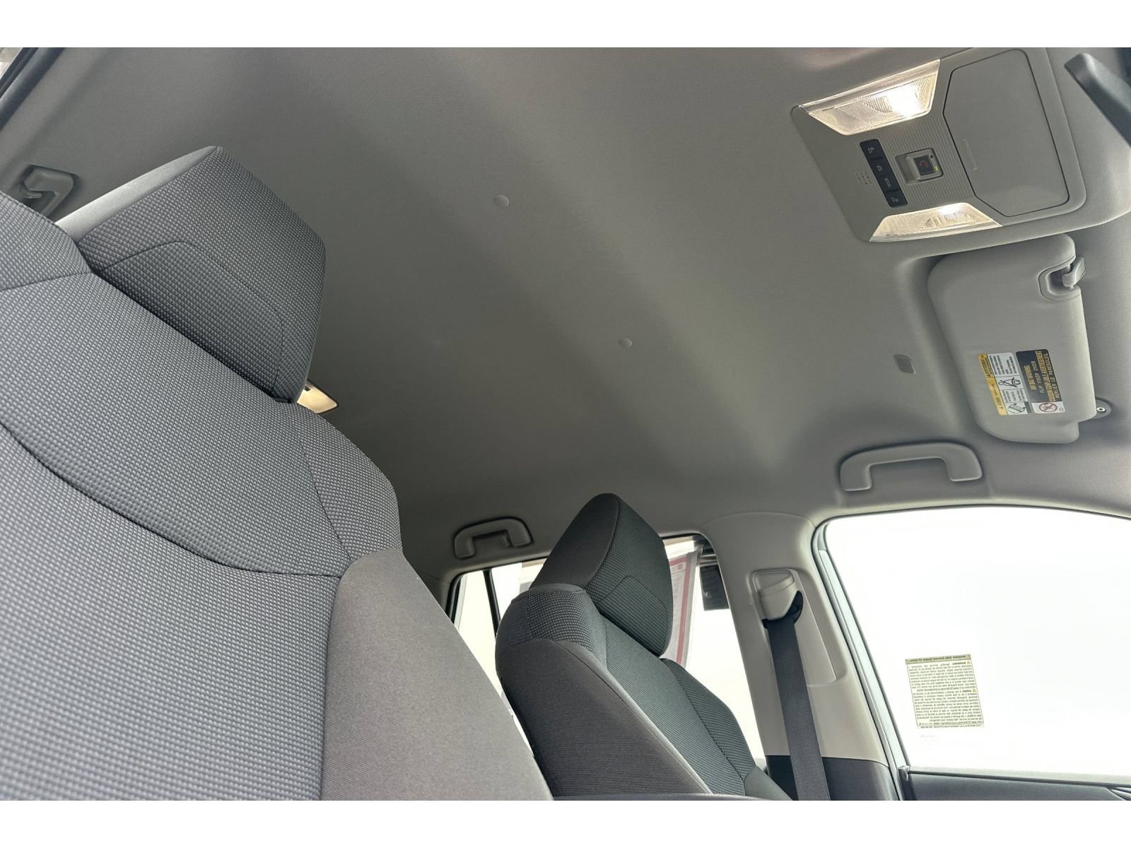 Used 2025 Toyota RAV4 LE AWD/4WD image 19