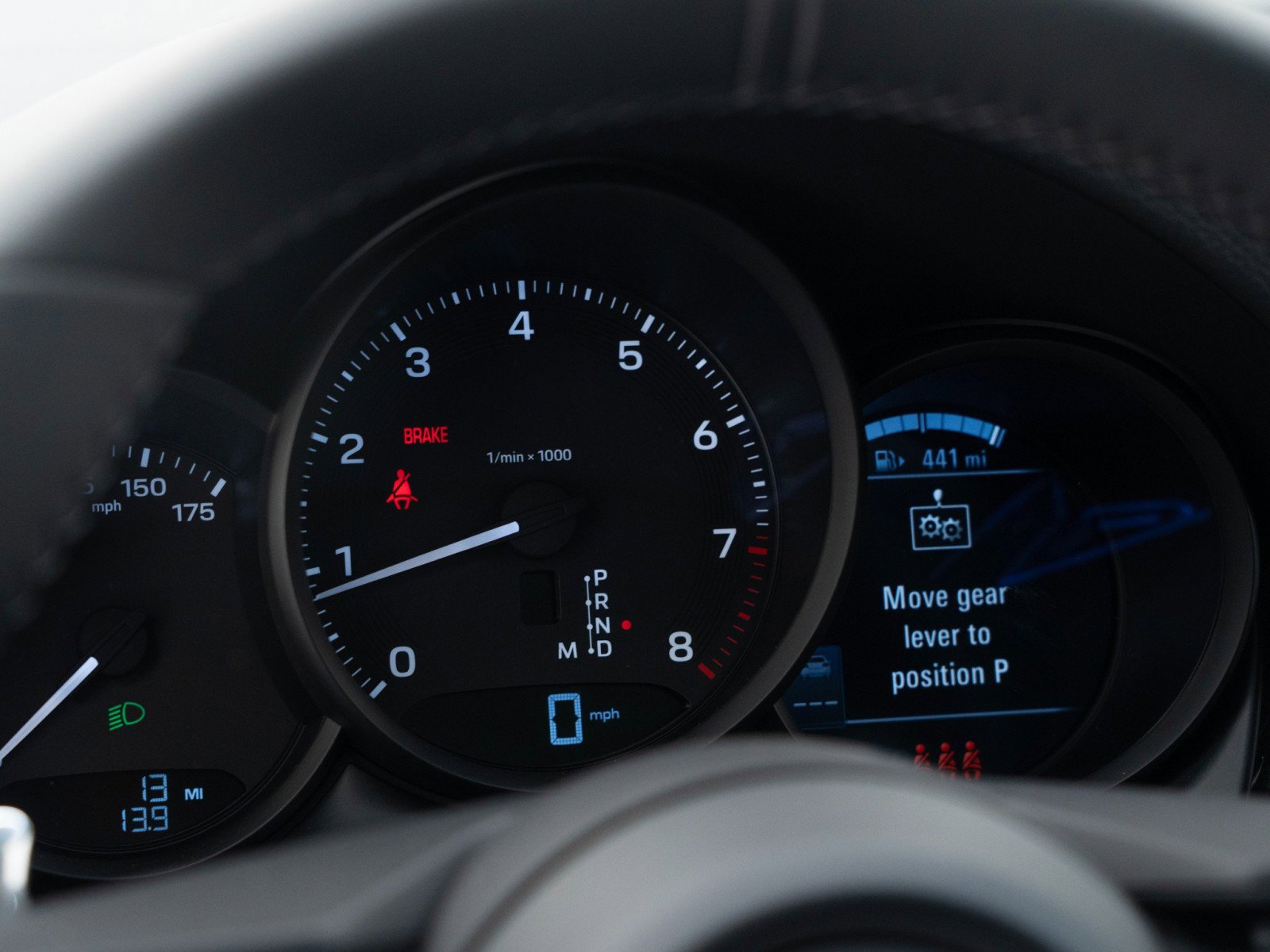 New 2026 Porsche Macan image 23