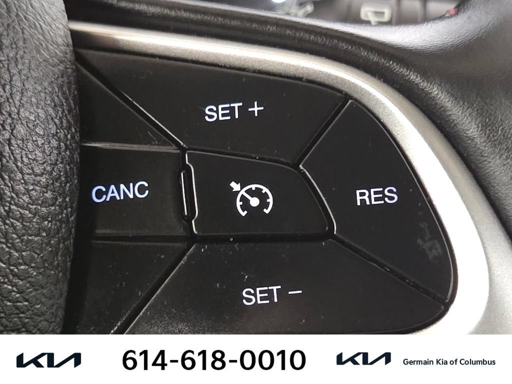 Used 2020 Jeep Compass Trailhawk AWD/4WD image 31